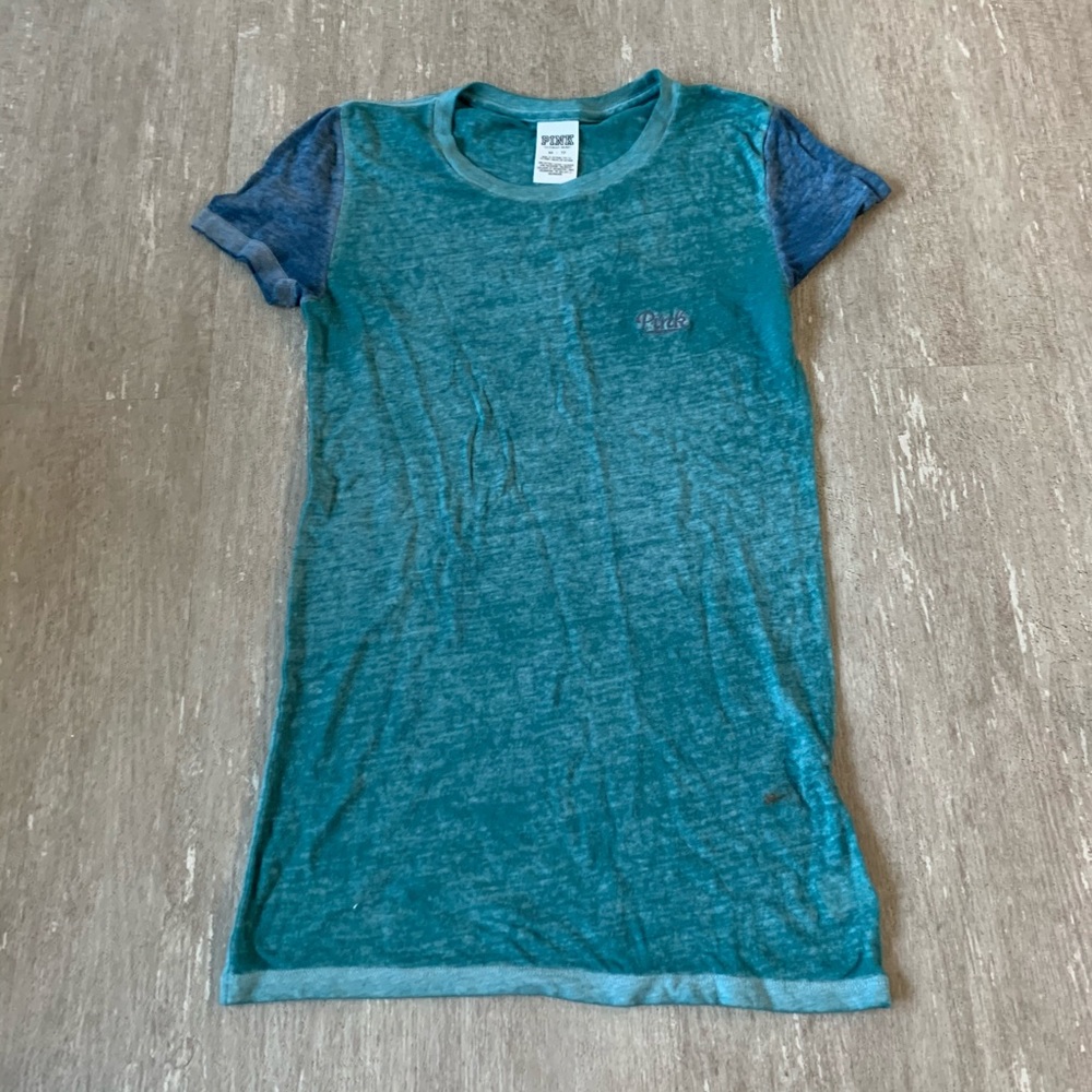 PINK Victoria’s Secret Tee size XS